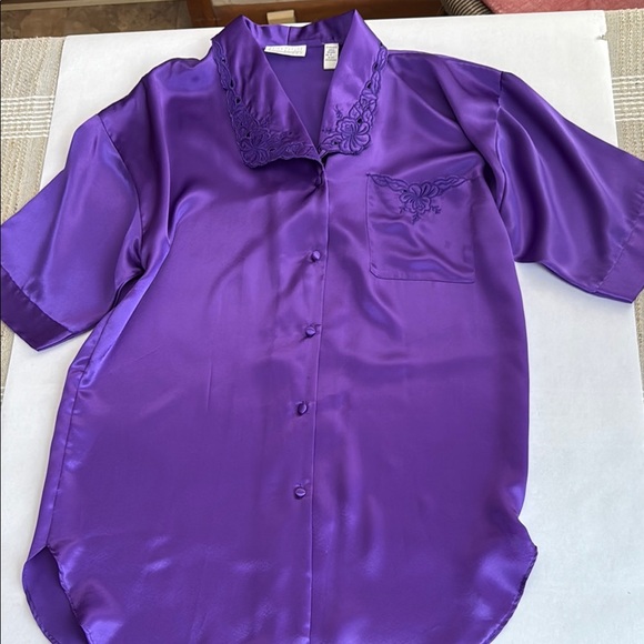 Purple Polyester Button-Up Robe - Picture 2 of 16